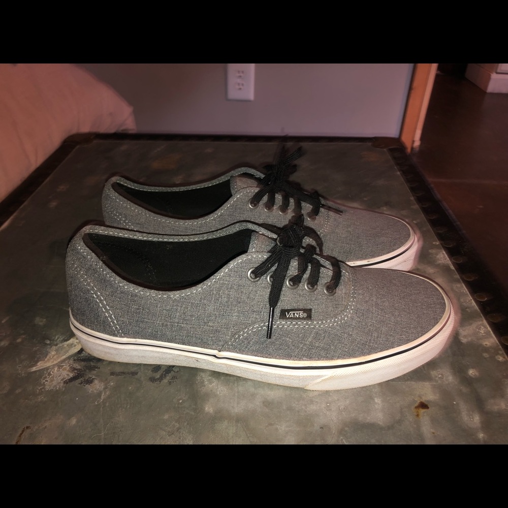 Vans - Picture 3 of 4